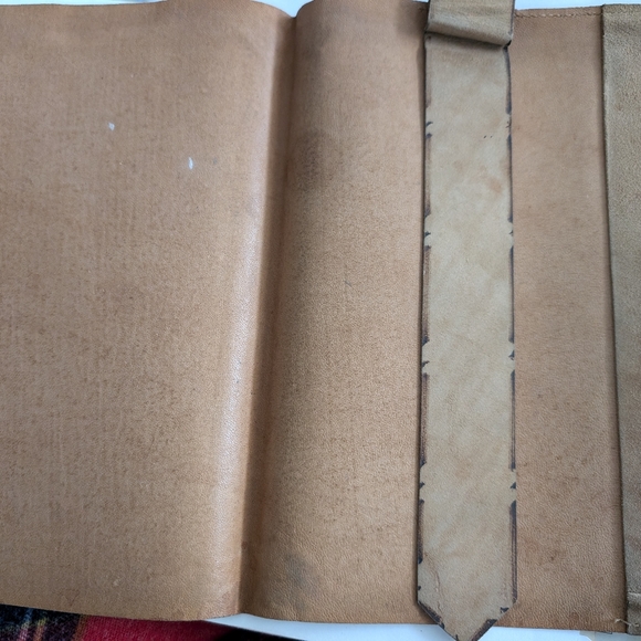 Vintage Leather Owl Book cover - Picture 4 of 7